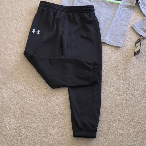 UNDER ARMOUR BOYS SIZE 4/4T LS TEE & PANT - Picture 6 of 7